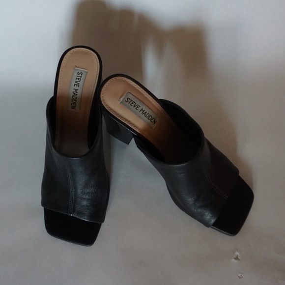 Steve Madden Leather Heels Sandals - Picture 3 of 9